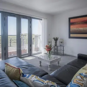  Apartment Maritime Quarter - 2 Bedroom - Sa1 Front Fishermans Way