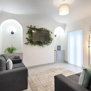  Apartment Groves House City Centre No Pets